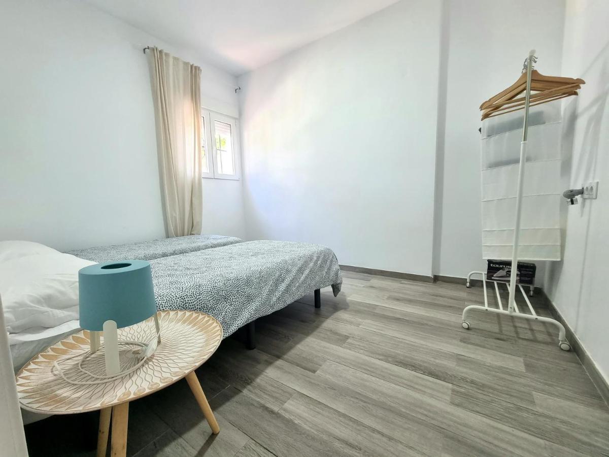 Apartamento Privado Con Jardin, Piscina Elevada Y Bbq Chiclana de la Frontera Ngoại thất bức ảnh